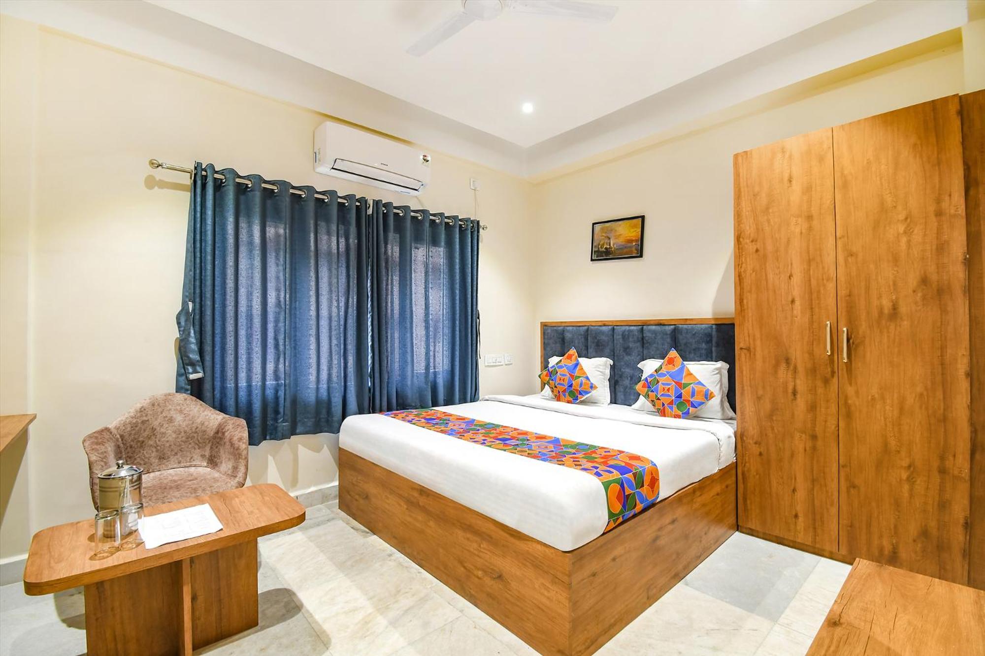 Fabhotel Prime The Golden Plaza - Nr Tarapith Temple Kültér fotó